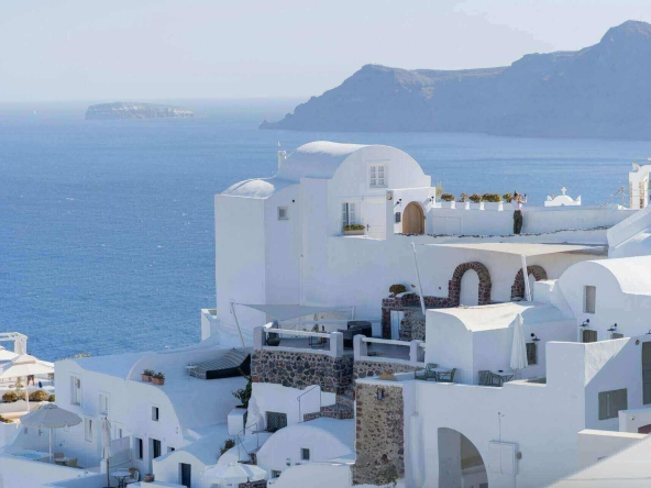 housing in greece